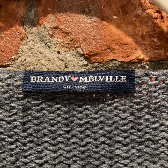 Brandy Melville Grey Sweater - Picture 2 of 4